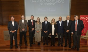 La Cátedra de Coca - Cola Andina realizó su seminario anual sobre los desafíos de la industria del metaverso